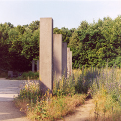 Kirsten Kötter: Site-specific research: Buga-Gelände, Frankfurt am Main, 01.07.2004, photograph