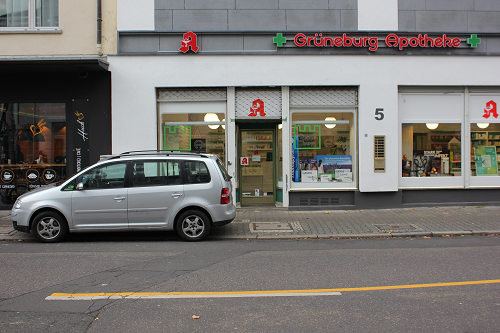 Frankfurt a. M., Grüneburgweg 5, 2017, Grüneburg Apotheke + Ausstockung, Foto: Kirsten Kötter